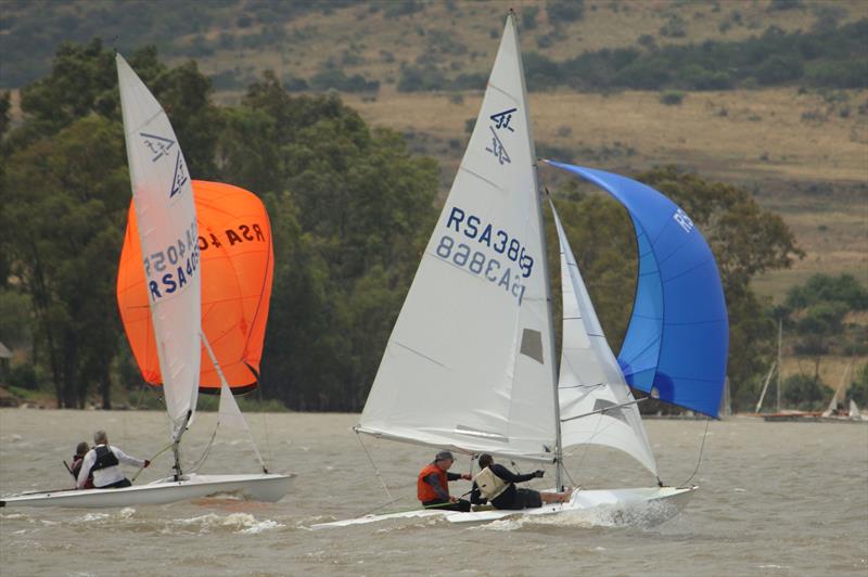 The top two contenders jostling at the front of the fleet - Flying 15 South African Nationals at Vaal Dam - photo © Geoff Walter