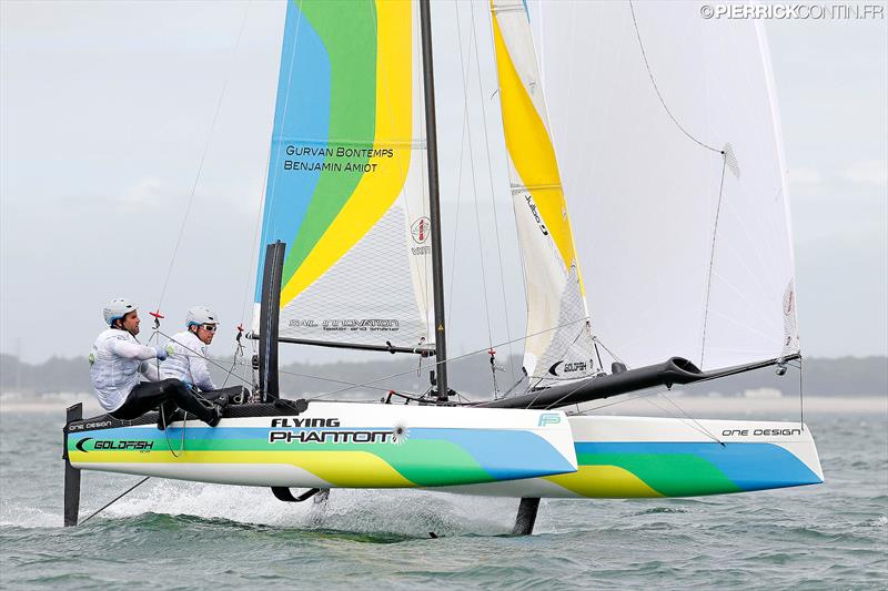 The Flying Phantom Series at Eurocat 2015 in Carnac - photo © Pierrick Contin / www.pierrickcontin.fr