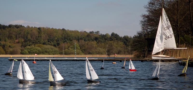 Videlo Globe Footy Open at Frensham Pond photo copyright Roger Stollery taken at Frensham Pond Sailing Club and featuring the Footy class