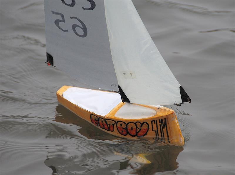 Videlo Globe Footy open at Frensham - photo © Roger Stollery