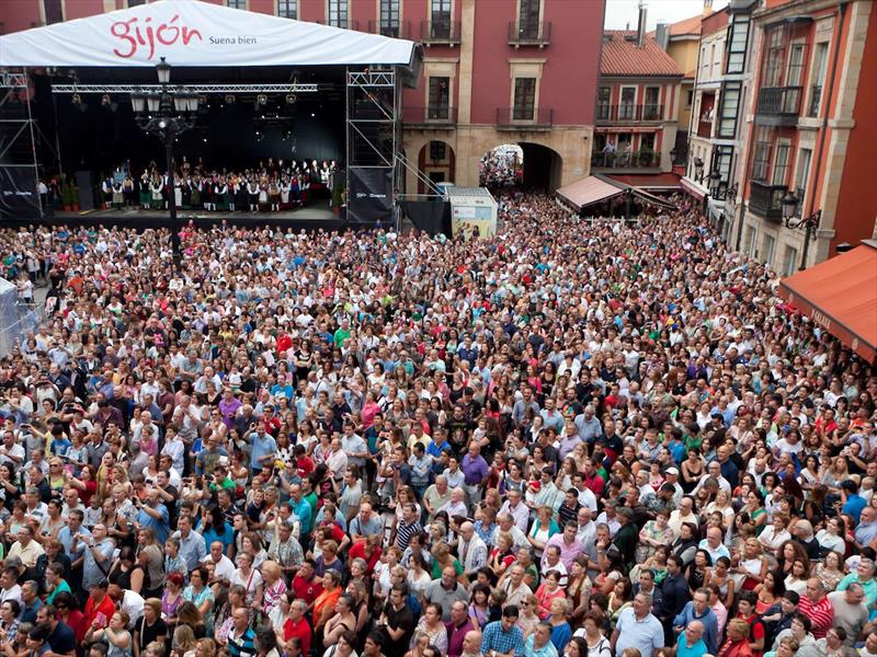 Gijón, the Asturian Capital is gearing up for intense festivities in the coming weeks while hosting the GGR Prologue. - photo © turismogijon