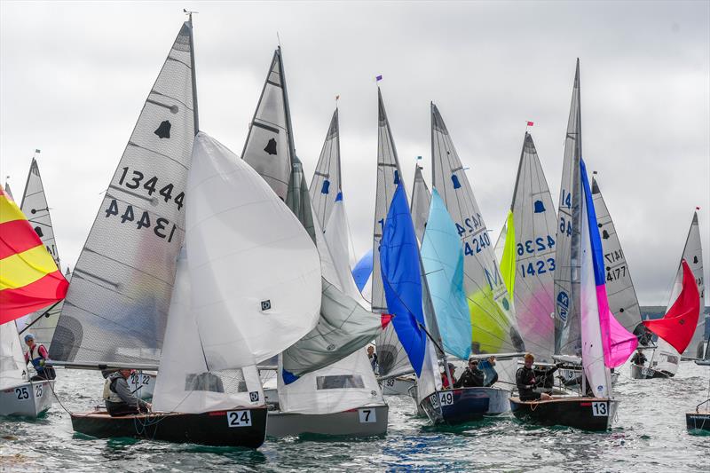 Crowded coming into the mark during the Gul GP14 Worlds at Mount's Bay - photo © Lee Whitehead / www.photolounge.co.uk