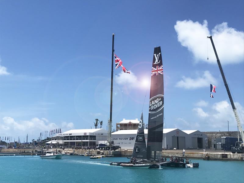 Land Rover BAR base in Bermuda - photo © Grapefruit Graphics