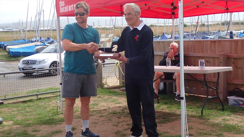 im Blackmore receives the Harold Smith Trophy at the Hadron H2 Nationals at Keyhaven - photo © Keith Callaghan