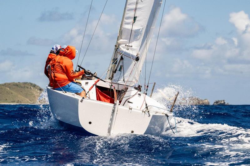 IC24 Big Island skippered by Scott Stanton - photo © Alex Turnbull / Tidal Pulse Media