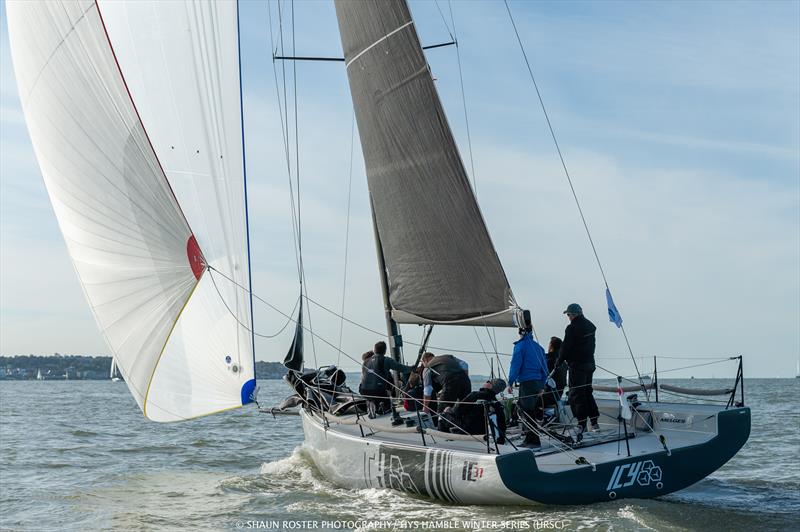 Week 4 of the HYS Hamble Winter Series - photo © Shaun Roster