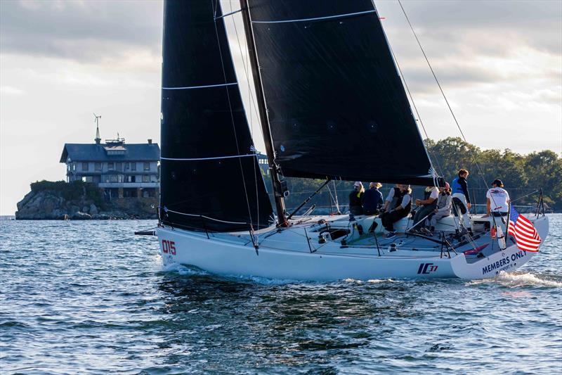 September shaping up some great weather for 2022 North Americans. Practice in Newport - Wednesday September 21 - photo © Scott Trauth / www.ScottTrauthPhotography.com
