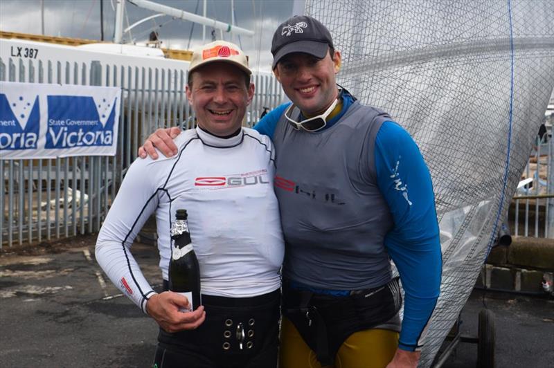 Glen Truswell and Sam Pascoe win the 2015 International 14 Worlds in Geelong - photo © Rhenny Cunningham / Sailing Shots