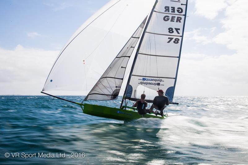 VRsport.tv International 14 Worlds at Carnac day 3 - photo © VR Sport Media