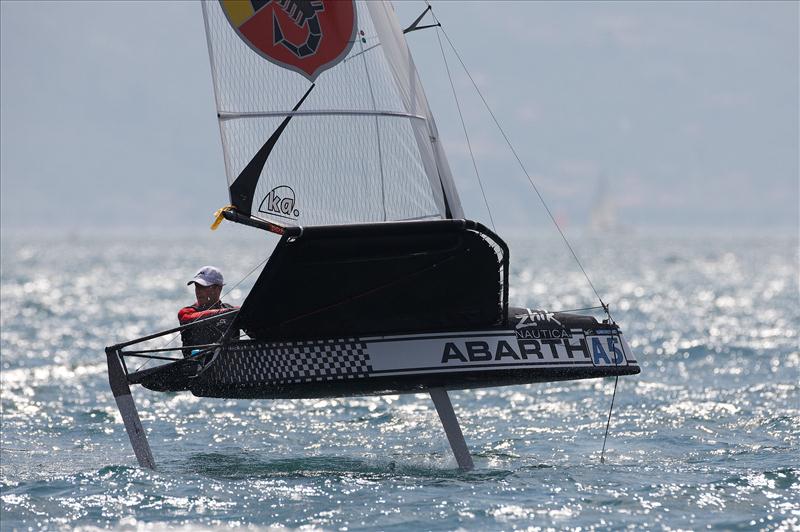 Simon Payne on day 6 of the Zhik Nautica Moth Worlds at Campione del Garda - photo © Th.Martinez / Sea&Co / www.thmartinez.com