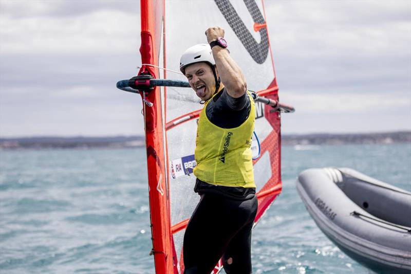 Andy Brown wins the iQFOil class at the Trofeo Princesa Sofia photo copyright Sailing Energy taken at Real Club Náutico de Palma and featuring the iQFoil class