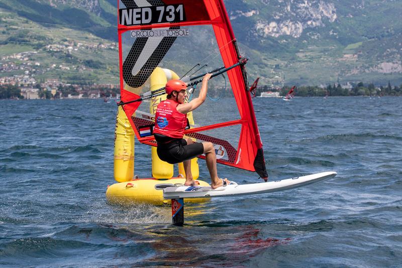 iQFOiL Youth & Junior International Games in Torbole, Italy - Day 3 - photo © Elena Giolai