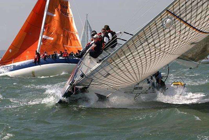 Andrew Pearce's IMX40 Magnum photo copyright Hamo Thornycroft / www.yacht-photos.co.uk taken at Warsash Sailing Club and featuring the IRC class