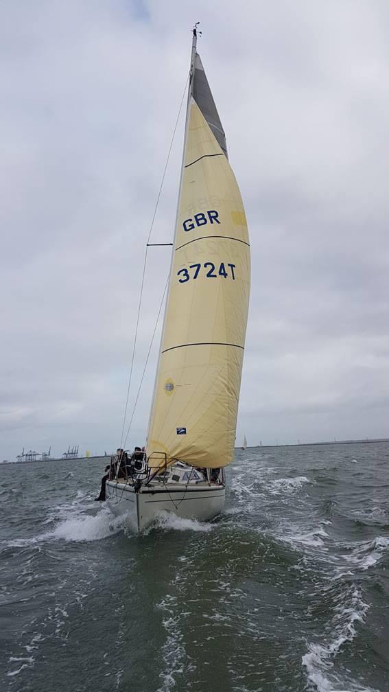 Big Zipper (Delher 34) during Medway YC 'Pirates Cave' Autumn Series Race 1 photo copyright Aaron Goodman-Simpson taken at Medway Yacht Club and featuring the IRC class