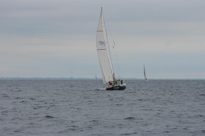 Headed to weather in the Lake Michigan Singlehanded Society's Q Race photo copyright Lake Michigan Singlehanded Society / Phil Bush taken at  and featuring the IRC class