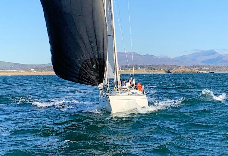 Pastime of Hamble against the backdrop of the Snowdonia range - Pwllheli Winter Series day 2 - photo © Stuart Trunkfield