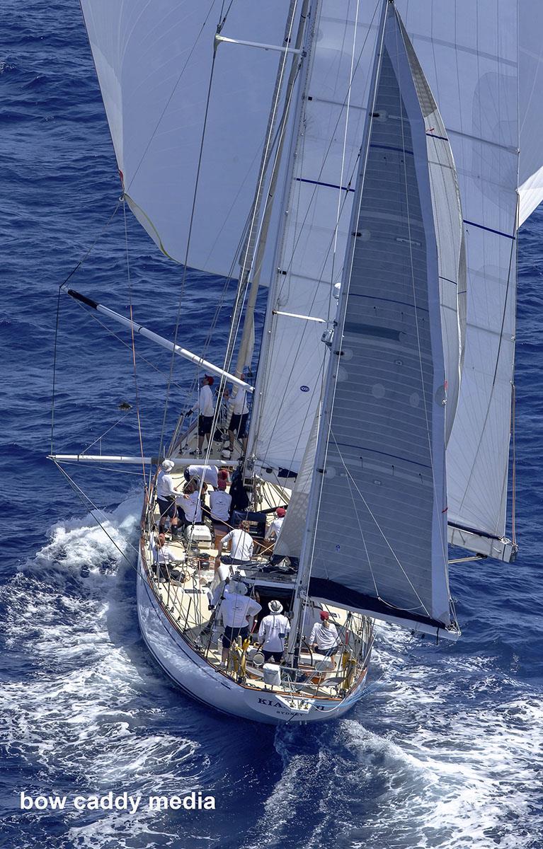 Kialoa II - Start of the 2022 Sydney Hobart race - photo © Bow Caddy Media