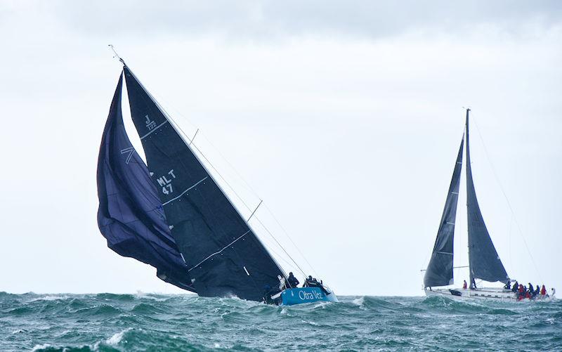 2023 Round the Island Race - photo © Tom Hicks / www.solentaction.com