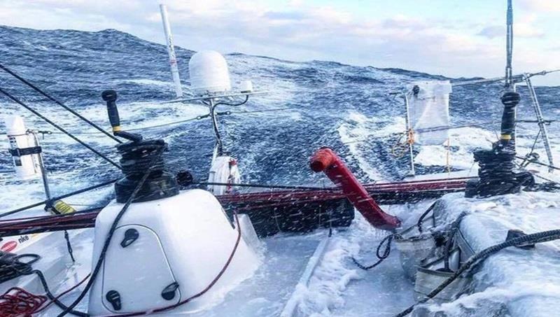 Cole Brauer – First Light - Global Solo Challenge - photo © colebraueroceanracing