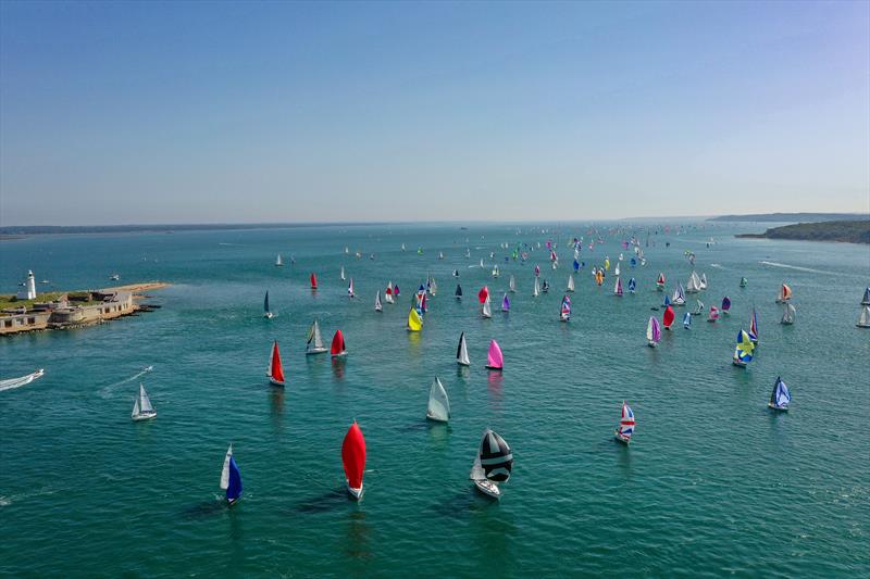 Round the Island Race fleet exiting the Solent, heading to The Needles - photo © Paul Wyeth / www.pwpictures.com