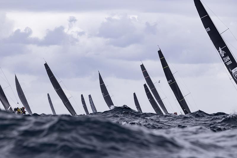 The fleet leaves Sydney Heads  - photo © Andrea Francolini