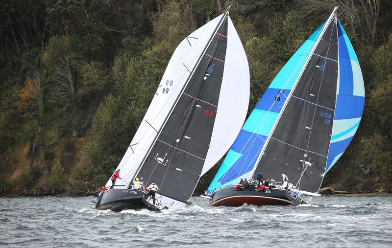 Joy Ride and her bigger J/Boat sister JAM, a J/160, battle for position - photo © Jan's Marine Photography