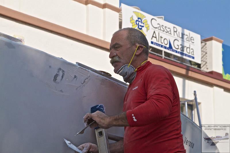 Repairs during 40th J/24 World Championship at Lake Garda photo copyright Alexander Panzeri taken at Fraglia Vela Riva and featuring the J/24 class