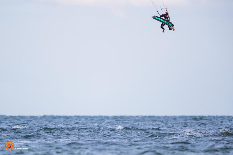 It didn't take him long to amass, but Carlos Mario now has a range of exciting board-offs in his arsenal - photo © Ydwer van der Heide