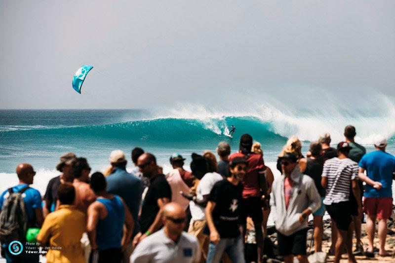 Titik Lopes putting the hammer down for Cape Verde - GKA Kite-Surf World Cup Cabo Verde, Day 1 - photo © Ydwer van der Heide