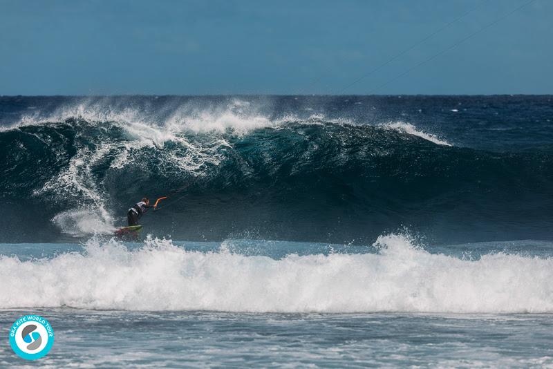 Carla Herrera-Oria, getting into her groove in waves - 2019 GKA Kite World Cup Mauritius, day 7 photo copyright Ydwer van der Heide taken at  and featuring the Kiteboarding class