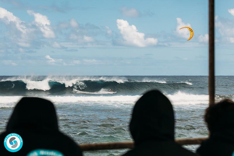 Jalou burning turns in front of the judges' platform at the reef - 2019 GKA Kite World Cup Mauritius, day 7 - photo © Ydwer van der Heide