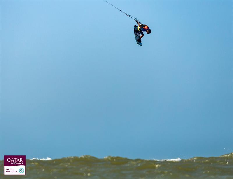 Luis Alberto Cruz sent it into outer space - GKA Freestyle-Kite World Cup Colombia day 2 photo copyright Andre Magarao taken at  and featuring the Kiteboarding class