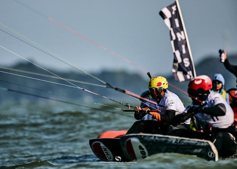 Qibin Huang holds off Max Maeder for the closest of victories - Formula Kite Asia & Oceania Championships 2023 - Day 4 - photo © IKA Media / Robert Hajduk