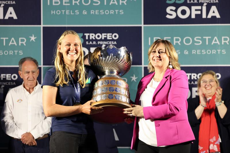 Breiana Whitehead with the overall trophy at the 2024 Trofeo Princesa Sofía photo copyright Sailing Energy taken at Real Club Náutico de Palma and featuring the Kiteboarding class