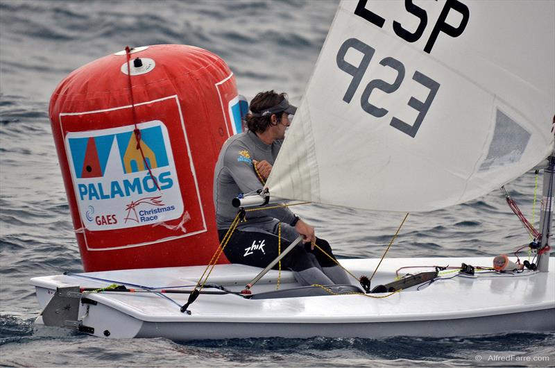 38th GAES Christmas Race in Palamós day 2 photo copyright Alfred Farre / www.alfredfarre.com taken at Club de Vela Palamos and featuring the ILCA 7 class