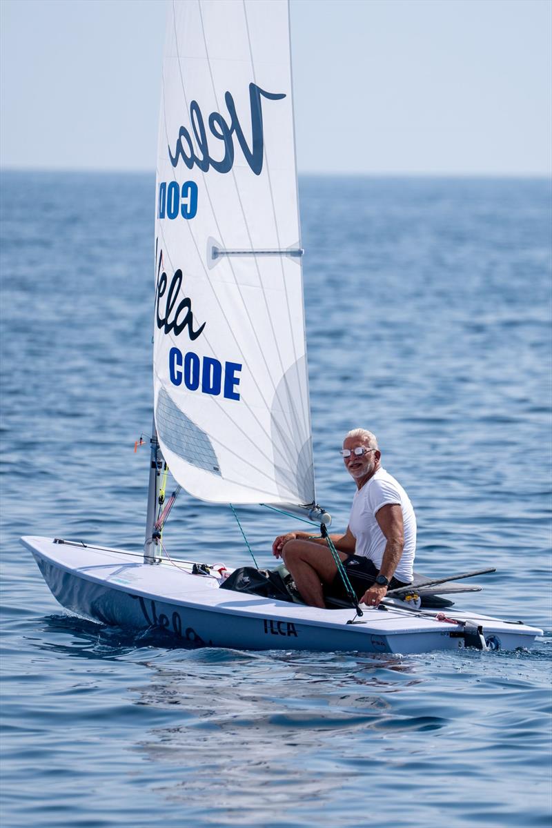 Dan Lenard second attemp to break a Guiness World Record photo copyright South America Yachting News taken at  and featuring the ILCA 7 class
