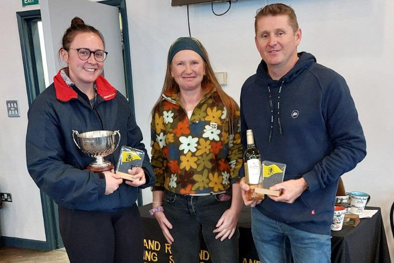 Simon Horsfield and Sarah Burridge, overall winners, with Commodore Alex Whiby - 2000 class Inland Championship at Rutland - photo © Gemma Burridge
