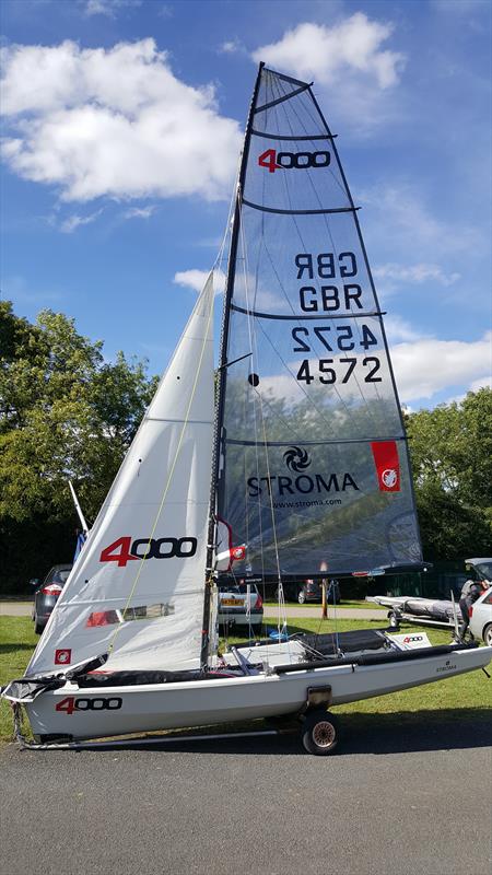 The 4000 class UK Series visits Grafham Water photo copyright Richard de Fleury taken at Grafham Water Sailing Club and featuring the 4000 class