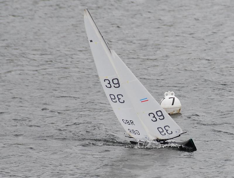 2021 M&S District Marblehead Championship - GAMES 5: The winner, Peter's UPFRONT 39, showing the offset pivot swing rig, which mimics the conventional jib/mainsail proportion photo copyright Roger Stollery taken at Guildford Model Yacht Club and featuring the Marblehead class