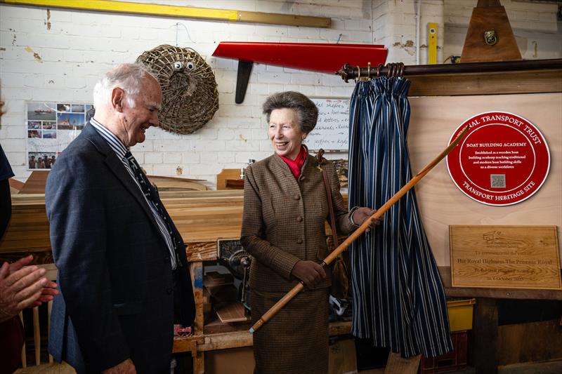 HRH The Princess Royal unveiled a Transport Trust Red Wheel plaque and was presented with a gift of a wooden half scale 8ft spooned oar by BBA Founder Tim Gedge - photo © Philippa Gedge Photography