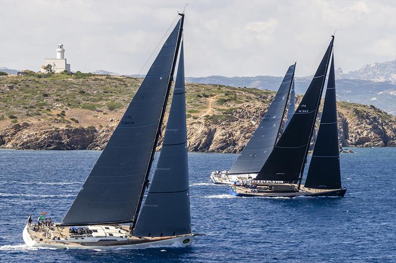 The Wallycentos fight it out in 'bomb alley' - Maxi Yacht Rolex Cup 2018 photo copyright Rolex / Studio Borlenghi taken at Yacht Club Costa Smeralda and featuring the Maxi 72 Class class