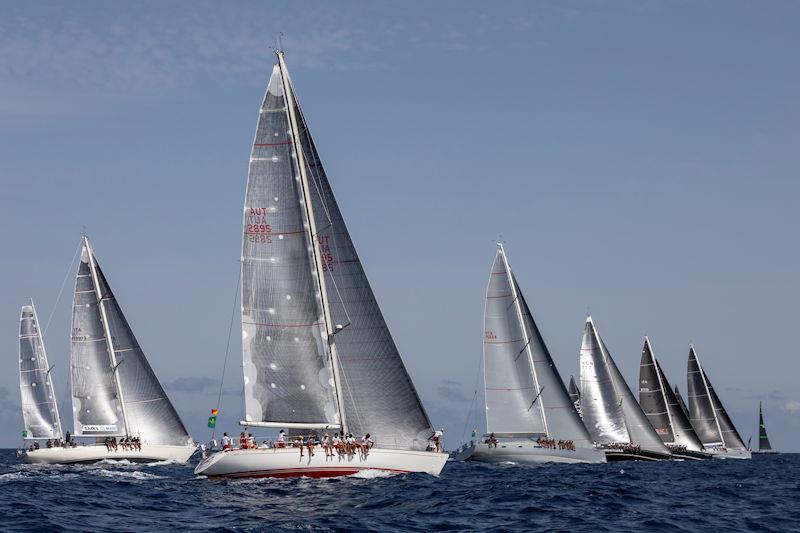 The Swan 65 ketch Shirlaf (left) at the Mini Maxi 3-4 start with the Swan 651 Lunz am Meer and Riccardo de Michele's eventual winner H20 on day 2 of the Maxi Yacht Rolex Cup - photo © IMA / Studio Borlenghi