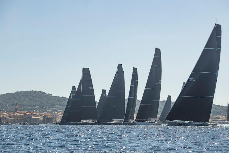 Maxi 2 sets sail from off Saint-Tropez - Les Voiles de Saint-Tropez - photo © Gilles Martin-Raget / www.martin-raget.com