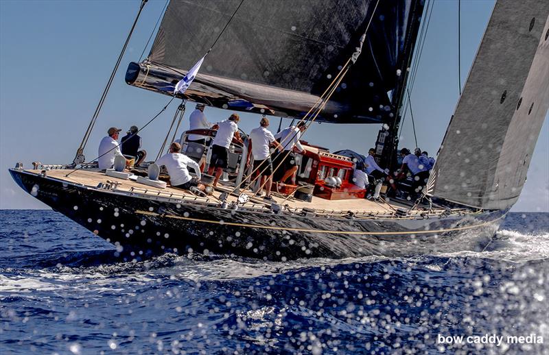 Rainbow heads upwind - photo © Bow Caddy Media