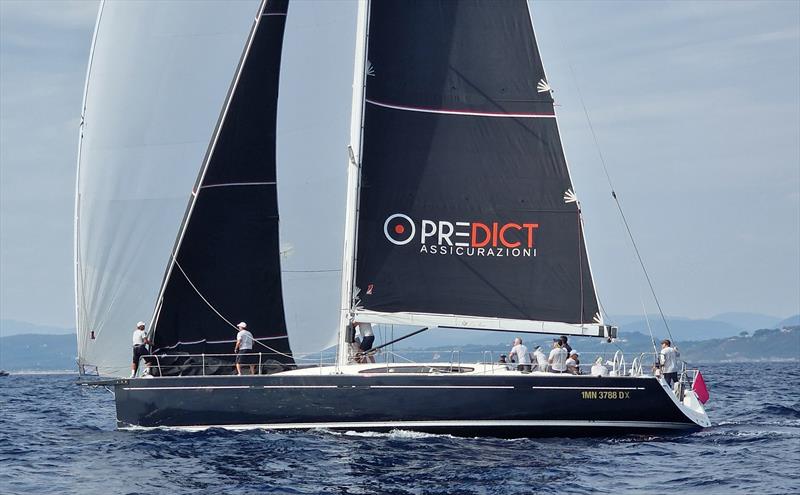 Edging ahead in Maxi 4 is the familiar Dehler 60 Blue Oyster, chartered here to Alessandro Aita's team at Les Voiles de Saint-Tropez - photo © Gilles Martin-Raget / www.martin-raget.com