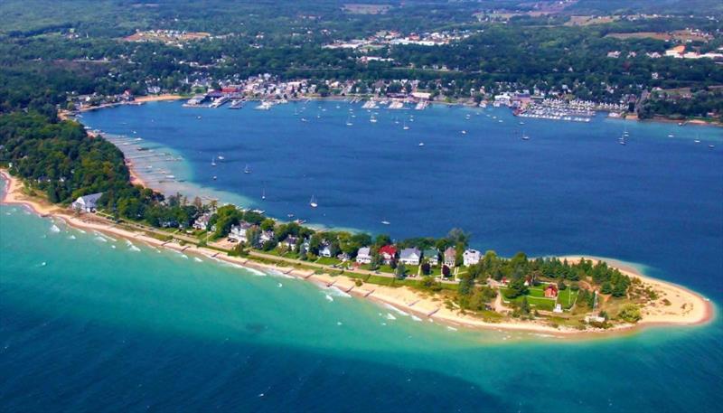 Harbor Springs and Little Traverse Bay - photo © IM24CA