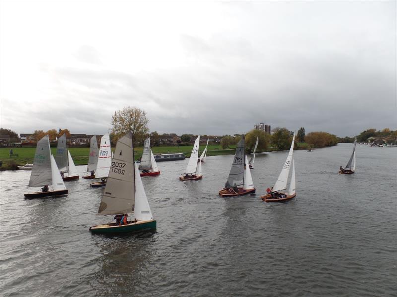 Hampton Merlin De May & Thames Series photo copyright HSC taken at Hampton Sailing Club and featuring the Merlin Rocket class