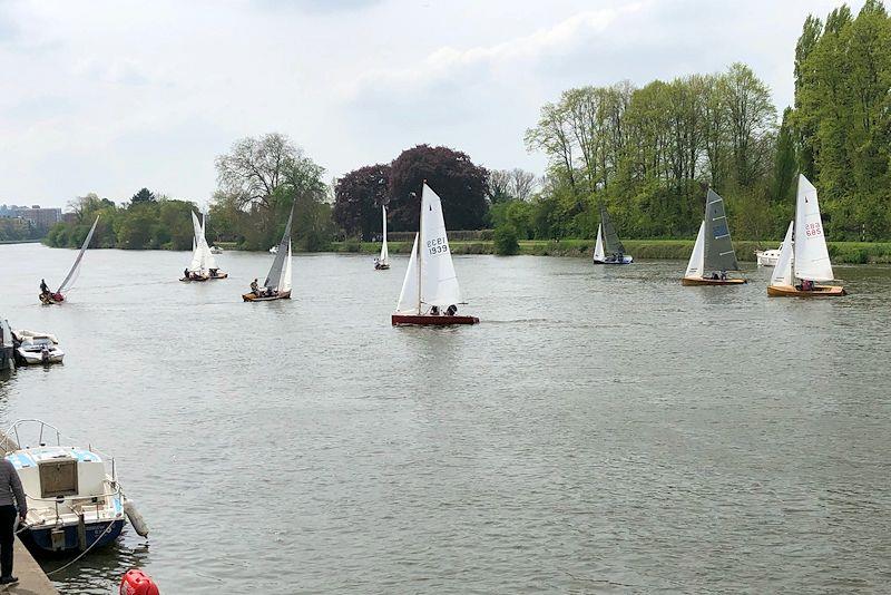 Craftinsure Merlin Rocket De May Vintage & Thames Series at Minima (Kingston) photo copyright Robin Broomfield taken at Minima Yacht Club and featuring the Merlin Rocket class