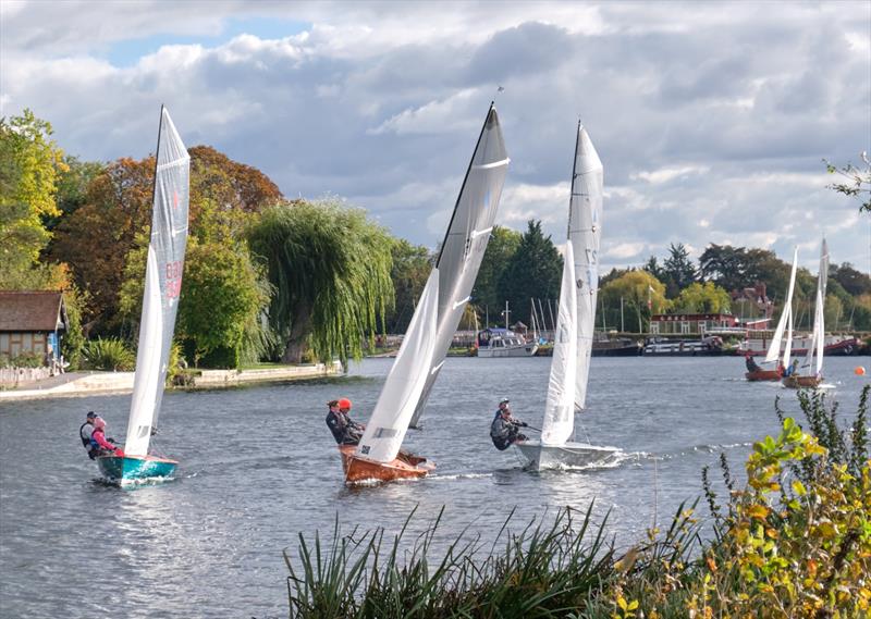 Battle between the top three during the Cookham Reach Merlin Open - photo © Patrick Blake