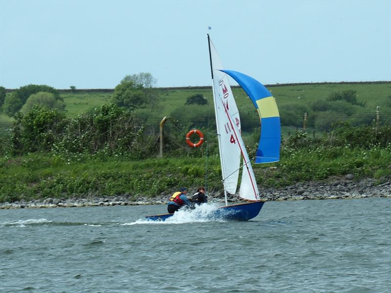 Hold on tight during the Border Counties Midweek Sailing at Shotwick Lake - photo © John Nield